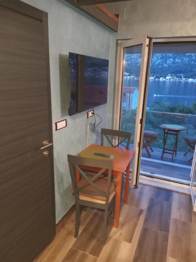Apartments With Sea View In Prcanj Kotor Habitación foto